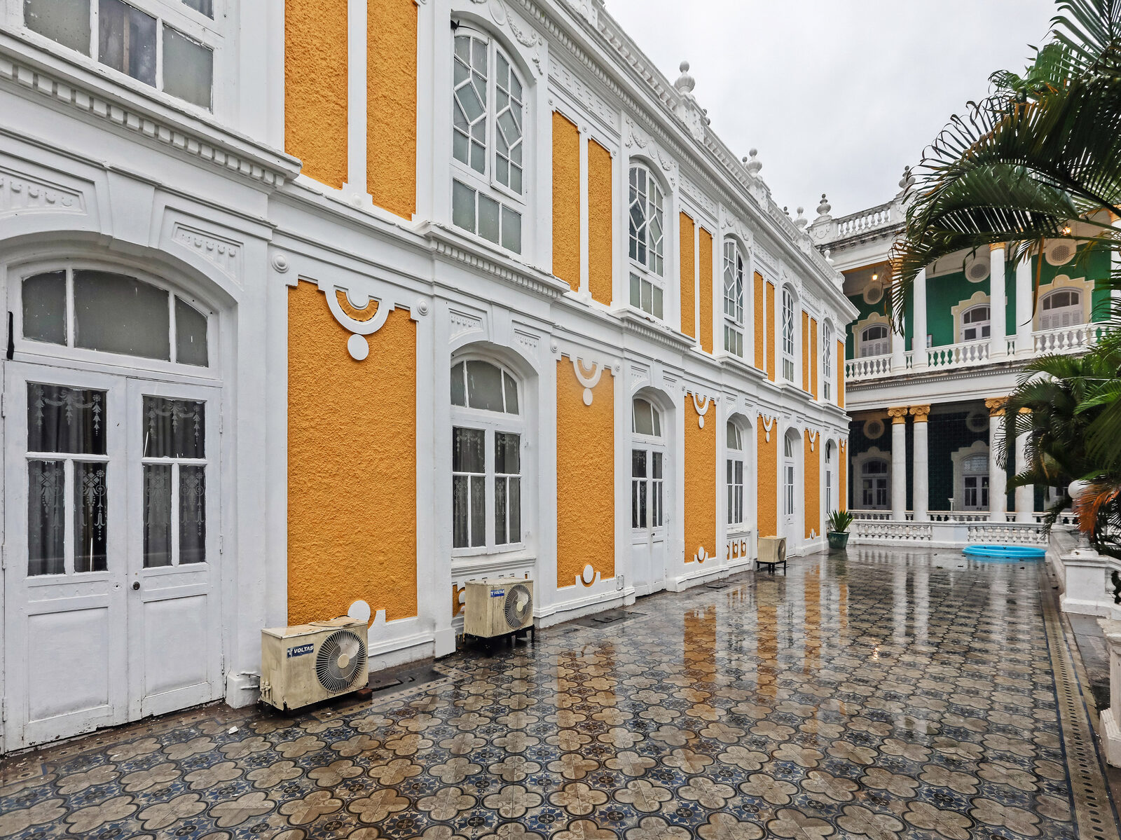 Palette — Colonial-Era Wing