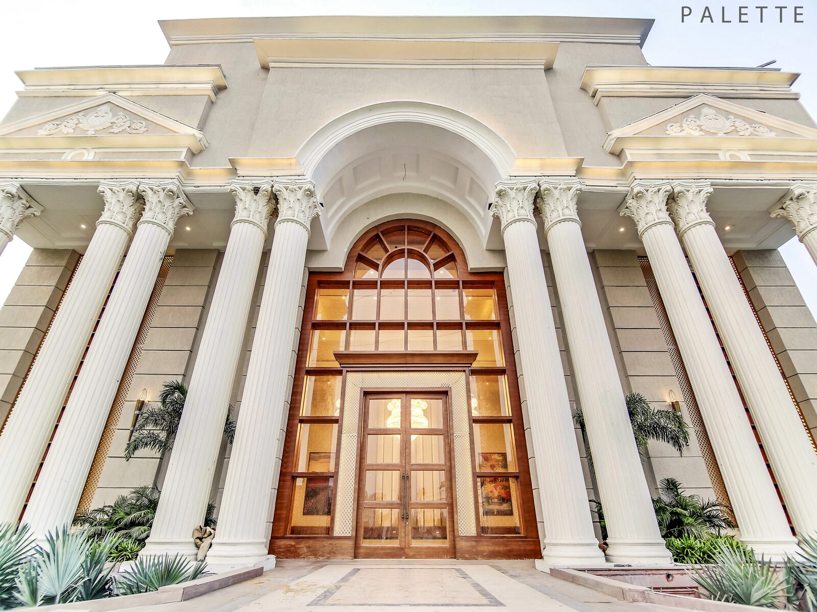 Palette — Colonnaded Entrance